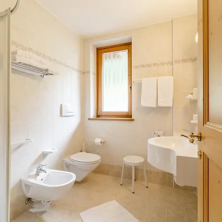 Garni La Stua Hotel 3*