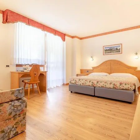 Hotel Garni La Stua 3*