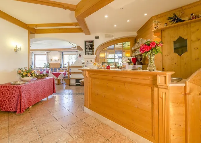 Garni La Stua Hotel 3*