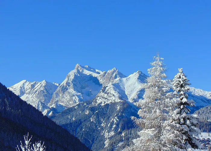 Garni La Stua Hotel 3*